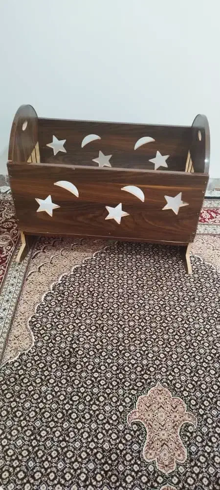 گهواره نوزاد|تخت و صندلی بچه|کرمانشاه, |دیوار