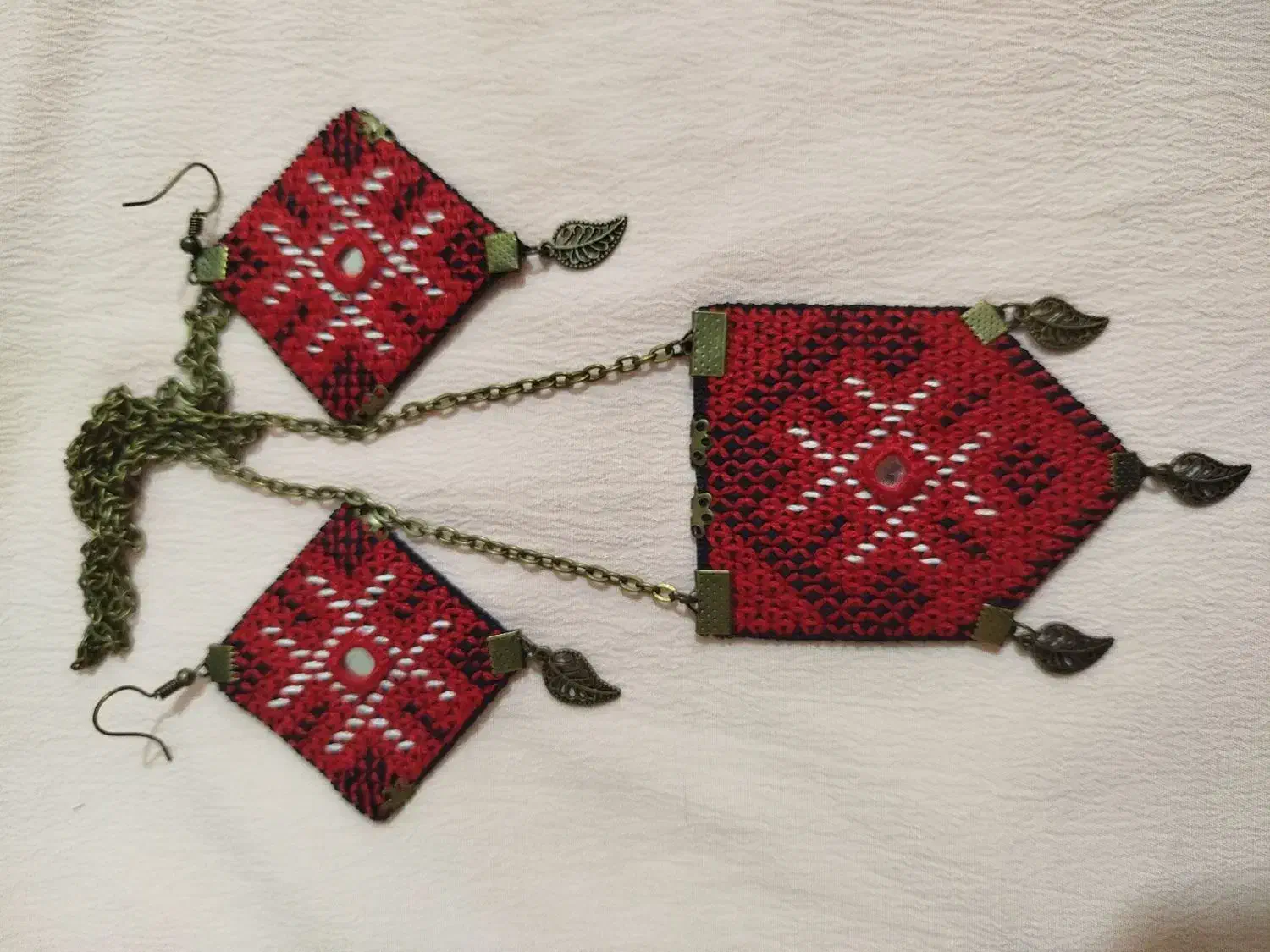 دستبند سوزن دوزی|لباس|رضویه, |دیوار