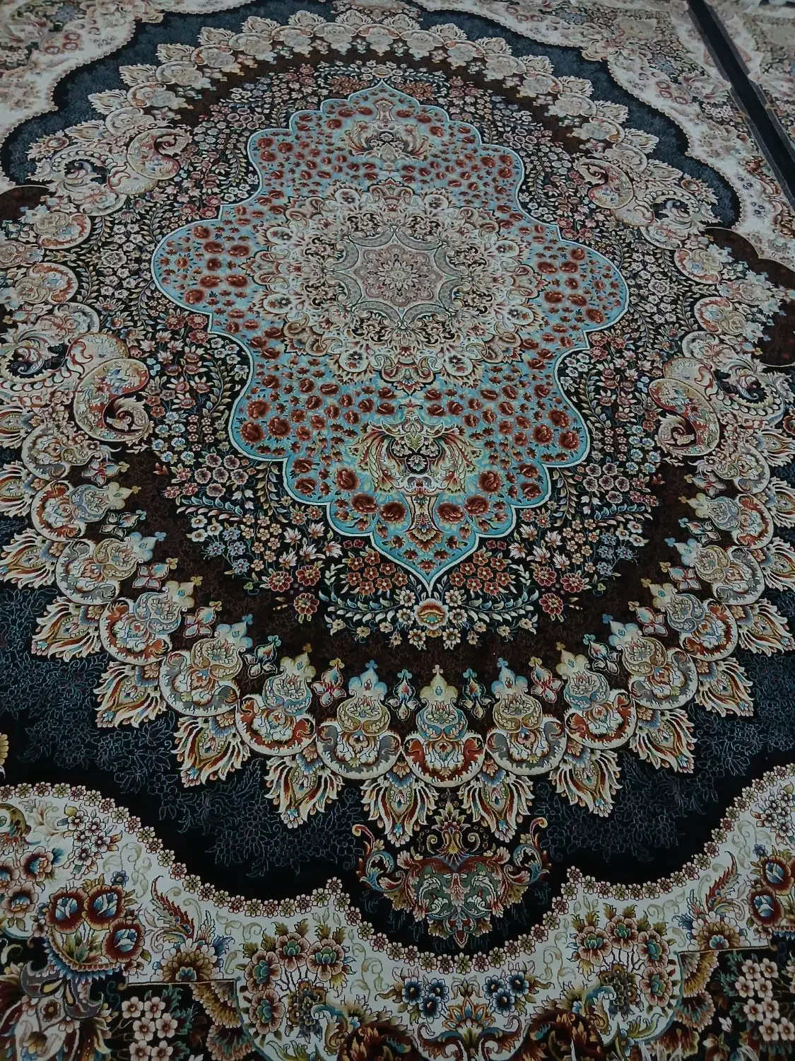 فرش هفتصد شانه|فرش|ایرانشهر, |دیوار