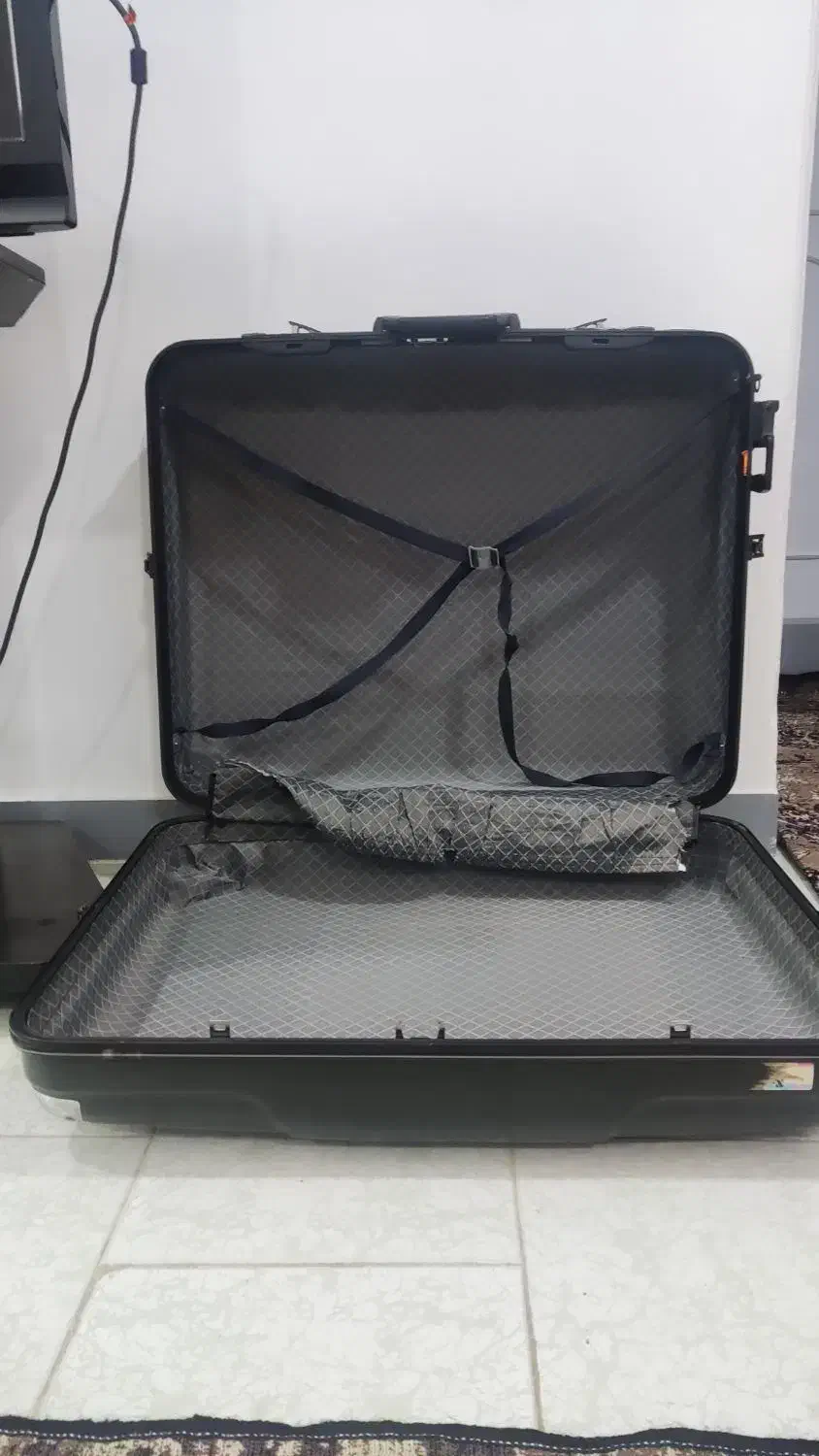 تلویزیون ، چمدان|تلویزیون و پروژکتور|اهواز, شهرک دانشگاه|دیوار