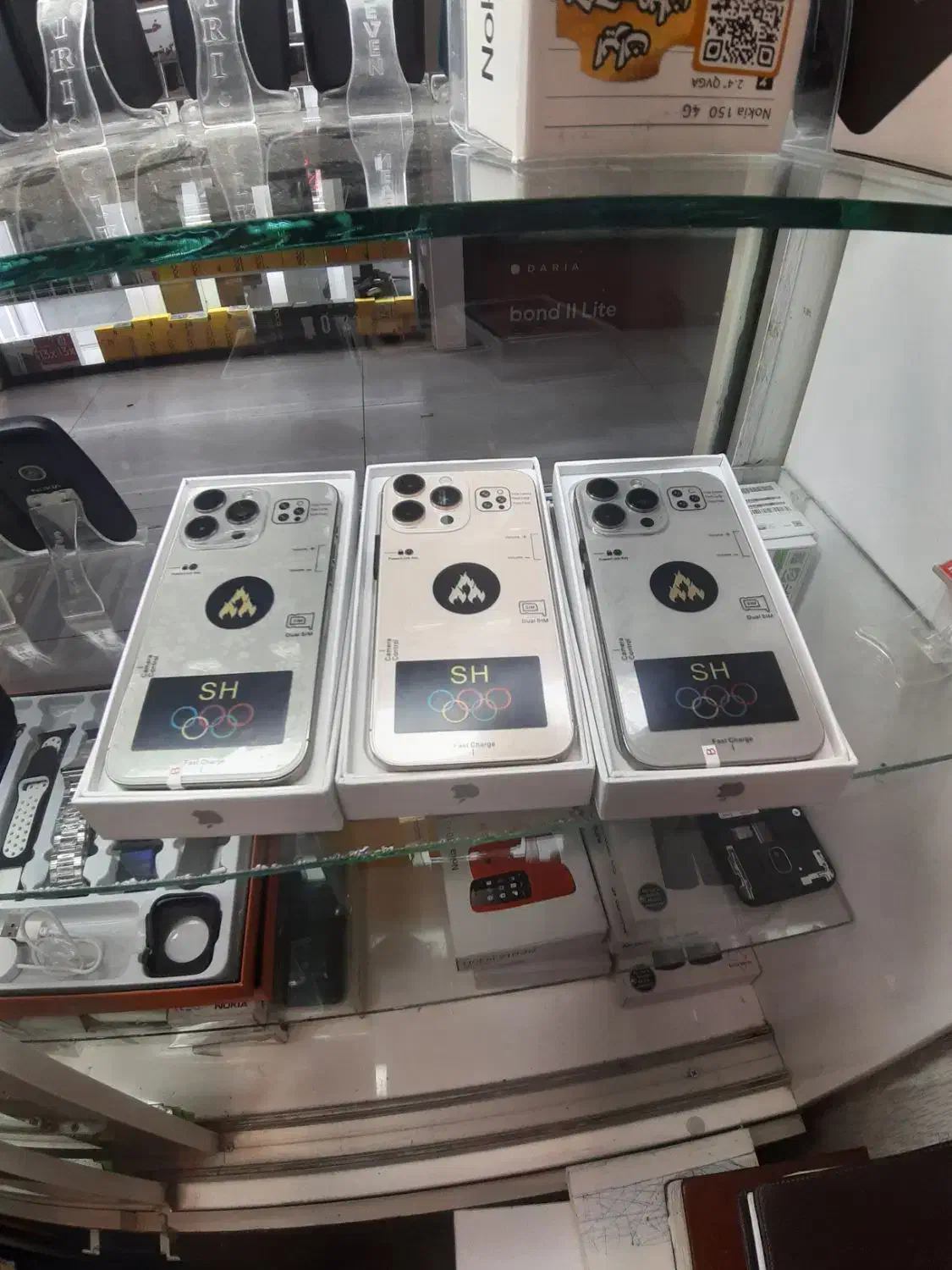 گوشی ایفون۱۶پرو مکس فیک|موبایل|اردبیل, |دیوار