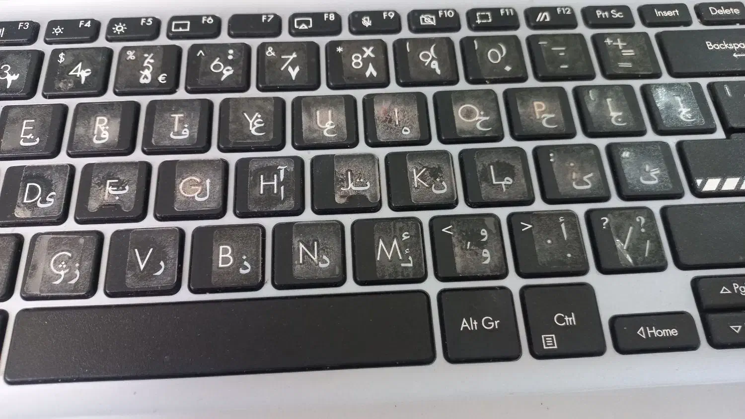 استخدام همکارخانم حسابدار|استخدام مالی، حسابداری، حقوقی|ایلام, |دیوار