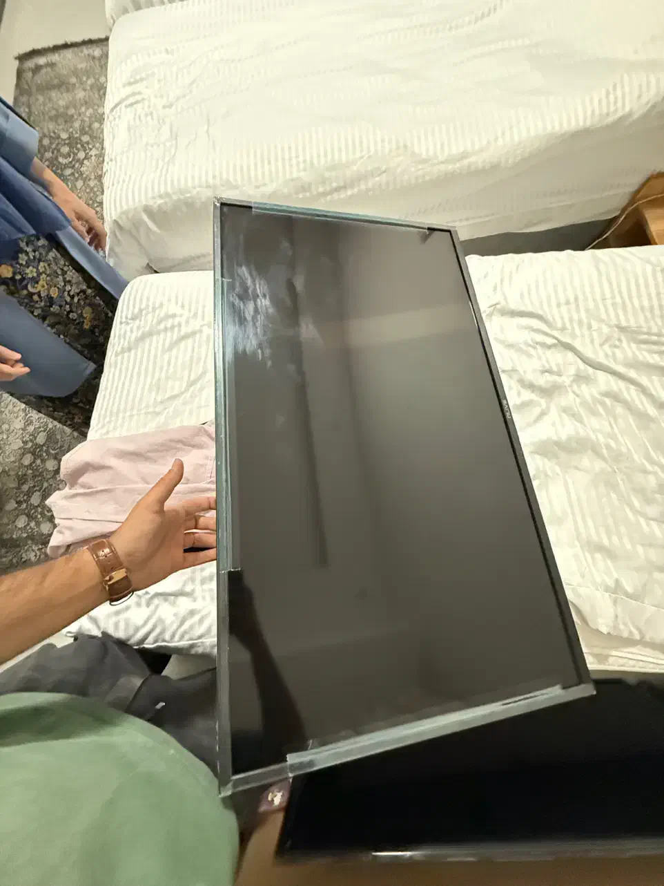 تلویزیون 43 اینچ|تلویزیون و پروژکتور|شیراز, زند|دیوار