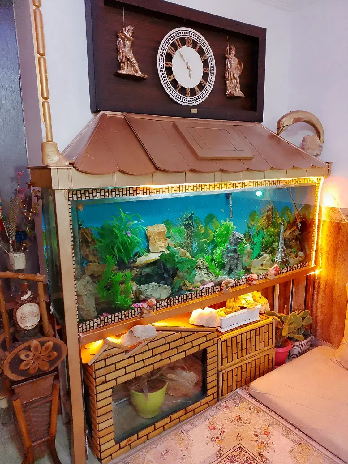 اکواریوم دو متری با کابینت هاکلاس اصل|ماهی|ارومیه, |دیوار