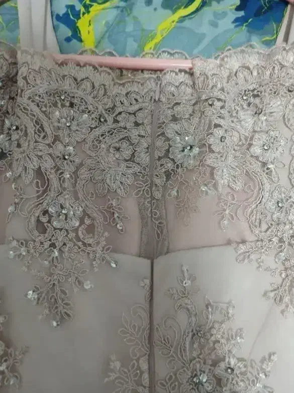 لباس مجلسی|لباس|همدان, |دیوار