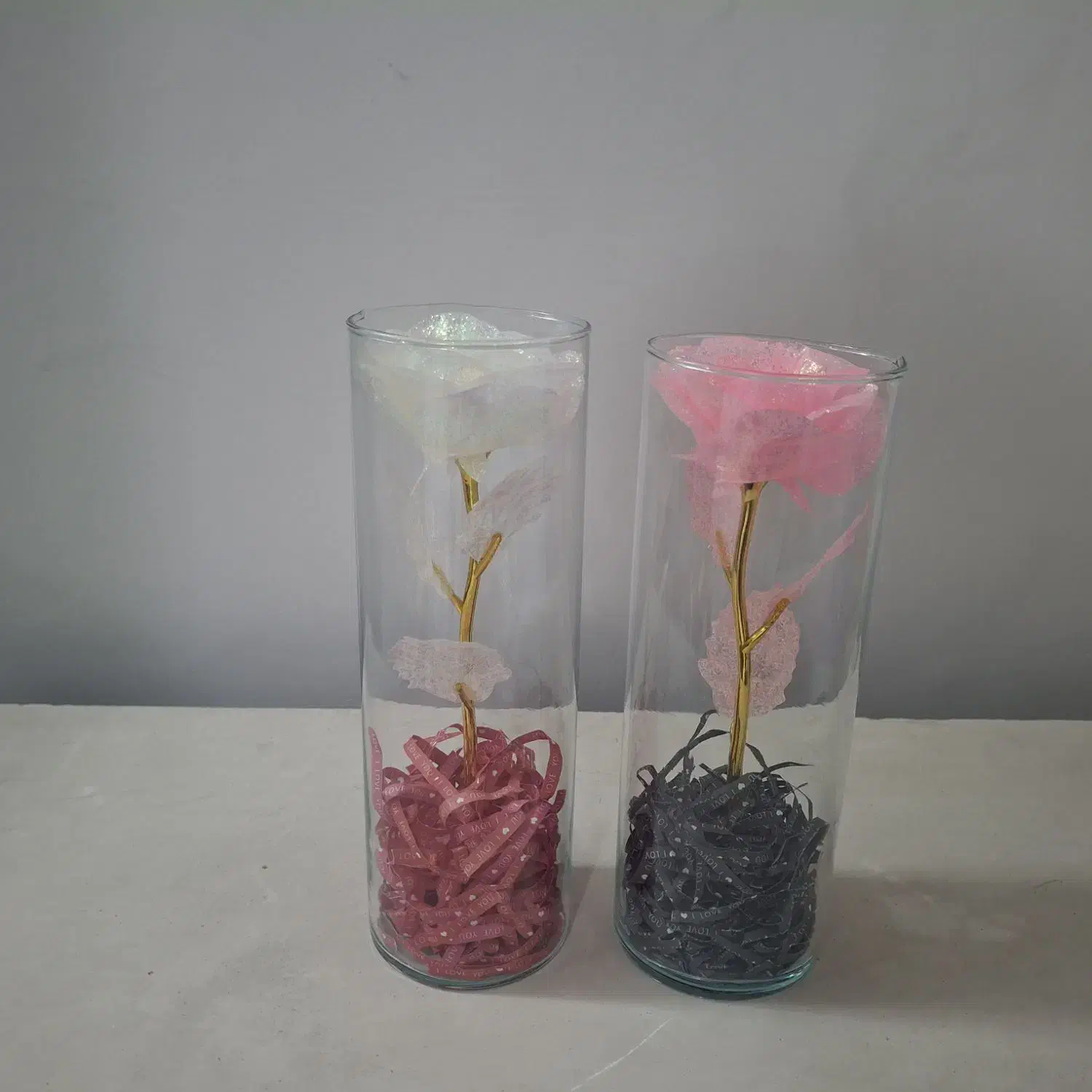 گل شیشه ای برای روز مادر|گل مصنوعی|یزد, |دیوار