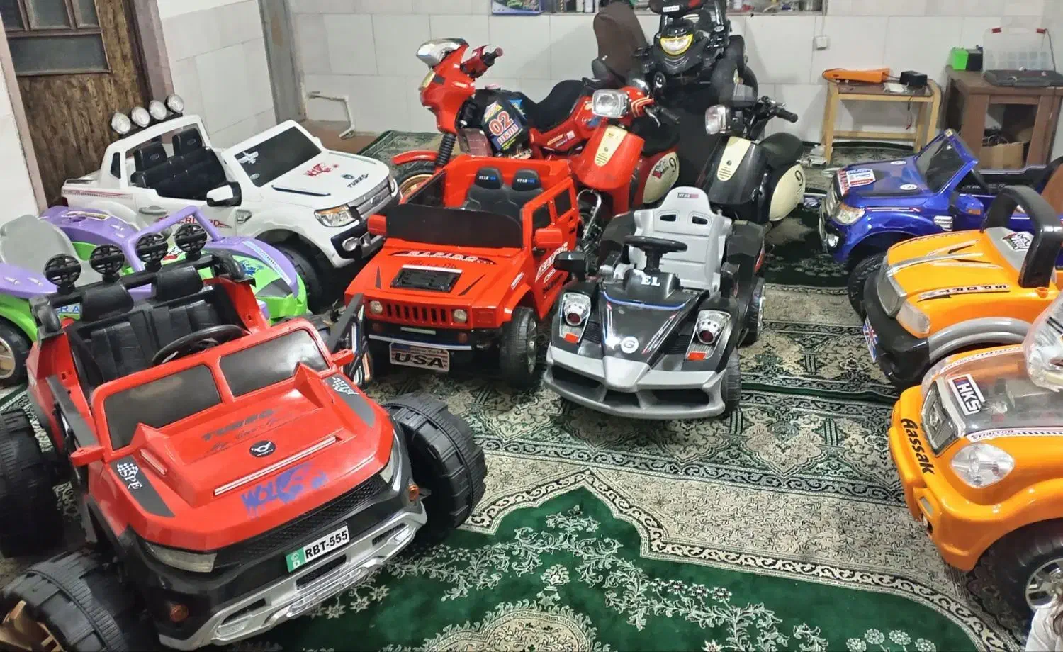 ماشین شارژی زیر قیمت|اسباببازی بچه|بیرجند, |دیوار