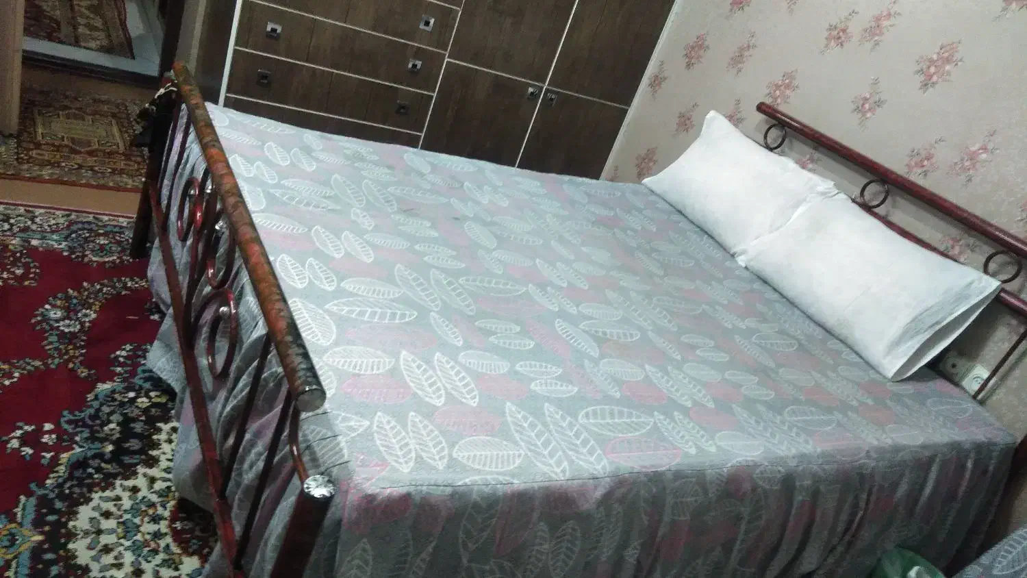 تخت دونفره|تخت و سرویس خواب|سمنان, |دیوار