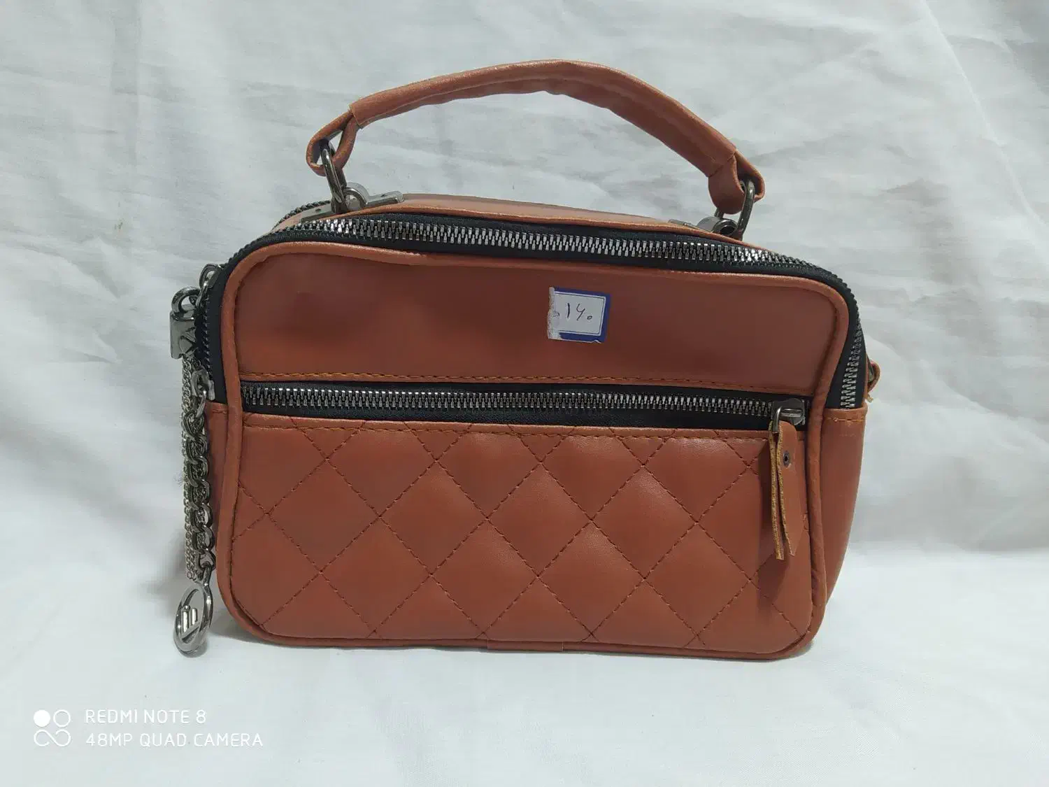 کیف|کیف، کفش، کمربند|دوگنبدان, |دیوار