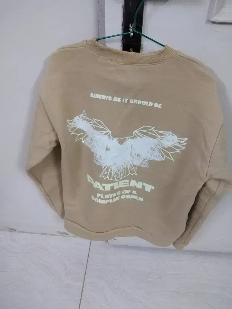 لباس دورس|لباس|ری, ولی آباد|دیوار