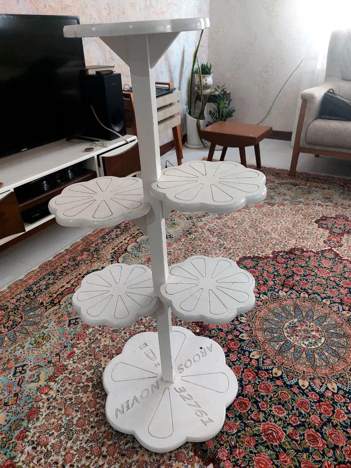 پایه قابلمه/چوبی|آب‌چکان و نظم‌دهنده ظروف|هشتگرد, شهرک ولیعصر (مصلی)|دیوار