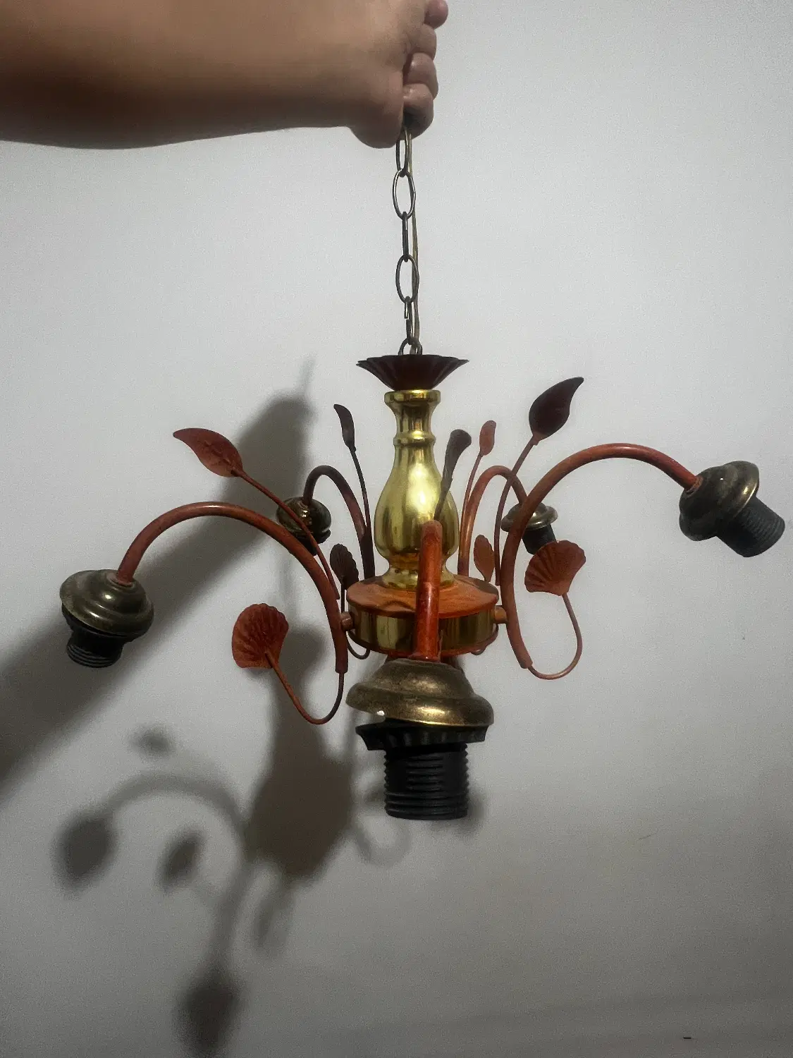 لوستر|لوستر و چراغ آویز|شیراز, فرگاز|دیوار