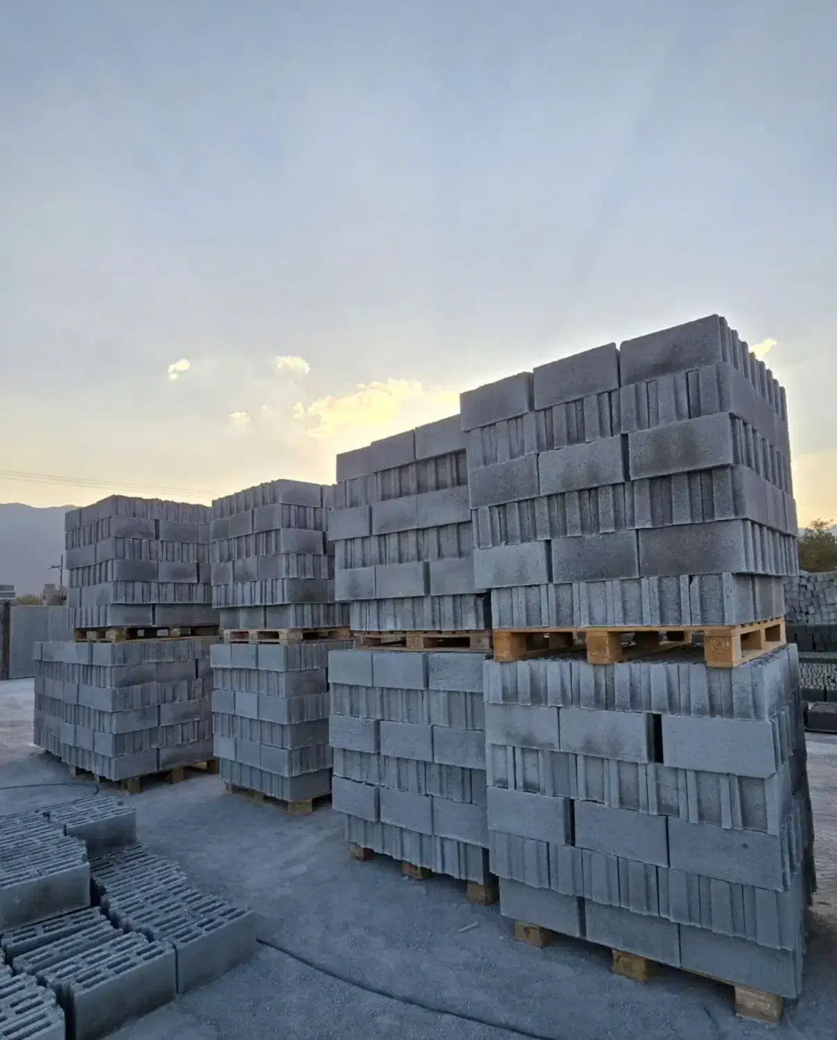 جذب نیروی بلوک زن|استخدام صنعتی، فنی، مهندسی|لنگرود, |دیوار