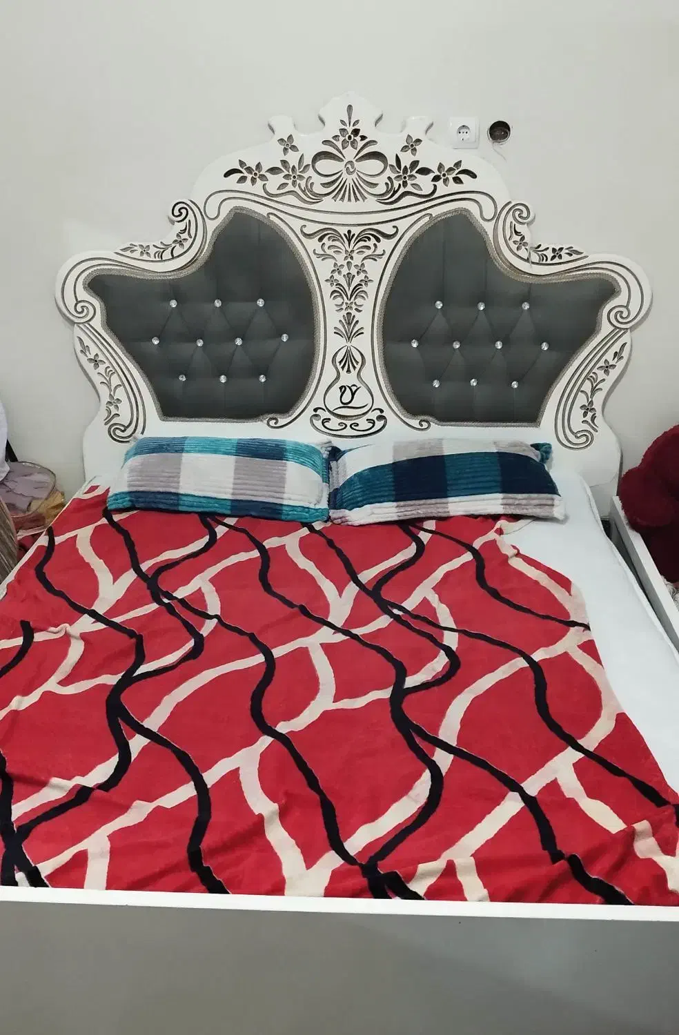 تخت دونفره سالم|تشک تختخواب|خرم‌آباد, |دیوار