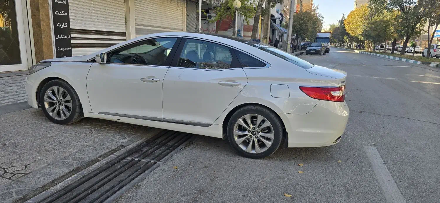 گرنجور۲۰۱۲|خودرو سواری و وانت|تهران, تسلیحات|دیوار