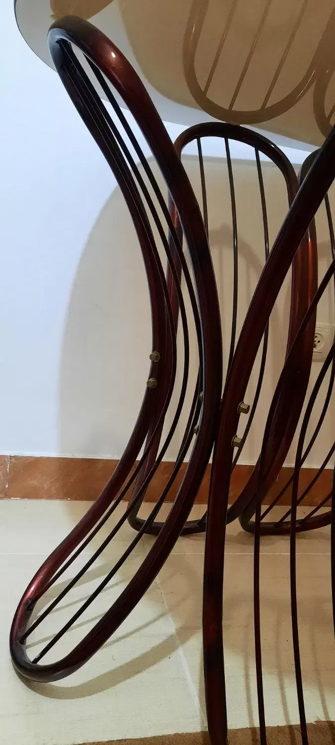 میز ناهار خوری و ساعت دیواری و انواع تابلو|میز و صندلی غذاخوری|رشت, نامجو|دیوار