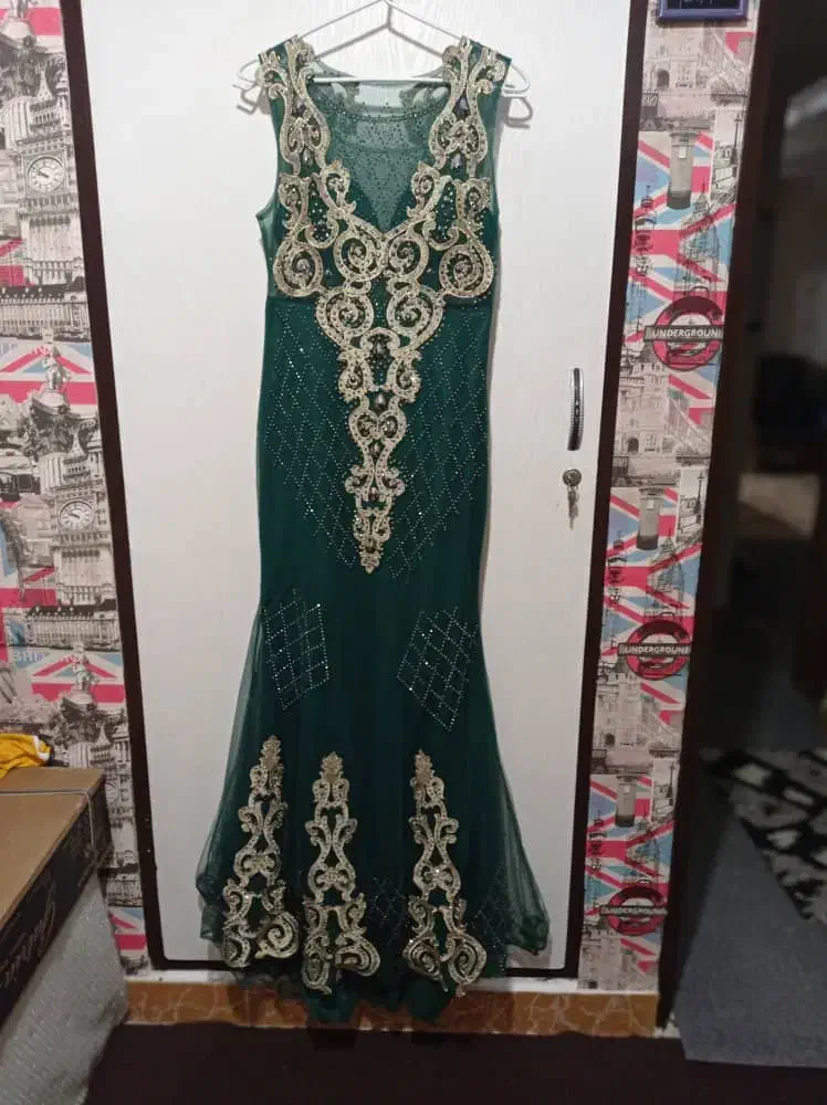 لباس مجلسی سایز۴۲ و ۴۴ میخوره|لباس|رباطکریم, رباطکریم|دیوار