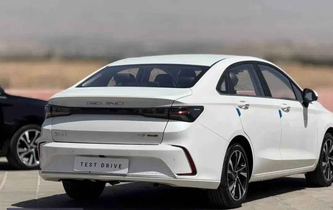 sabrina u5 plus (beijing u5 plus)|خودرو سواری و وانت|مشهد, آزادشهر|دیوار