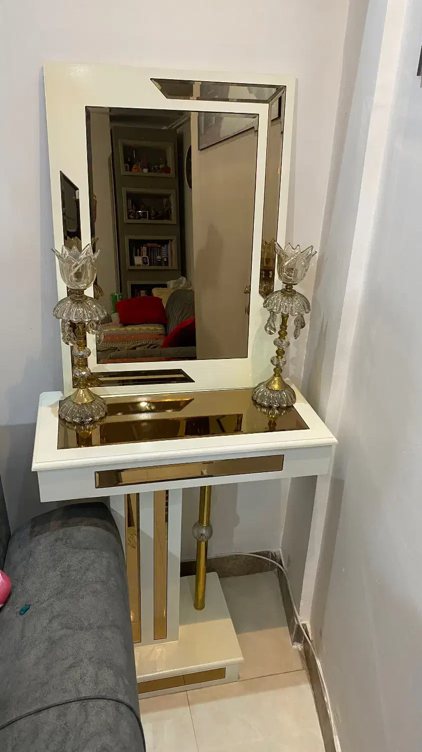 آینه و شمعدون|آینه|لاهیجان, شهرک فرهنگیان|دیوار