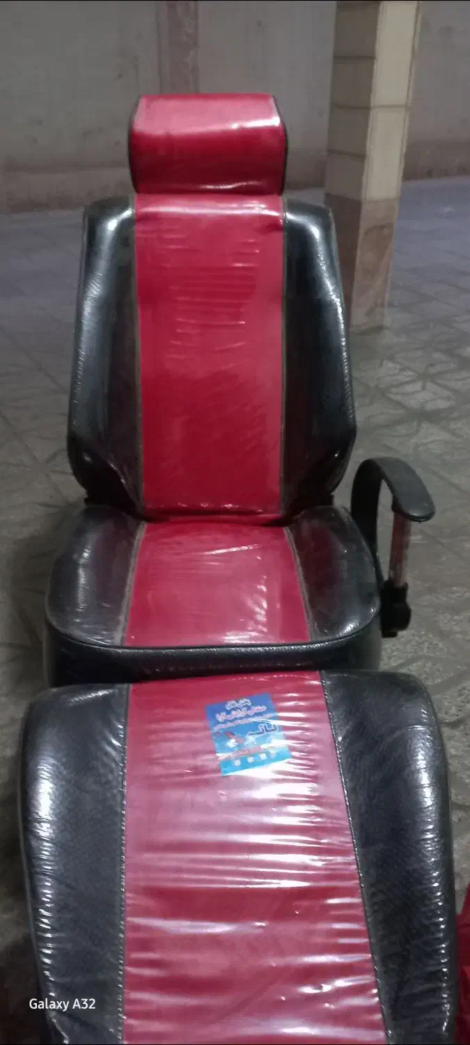 صندلی و صندلی ارایشگر|آرایشگاه و سالنهای زیبایی|مشهد, جاهد شهر|دیوار