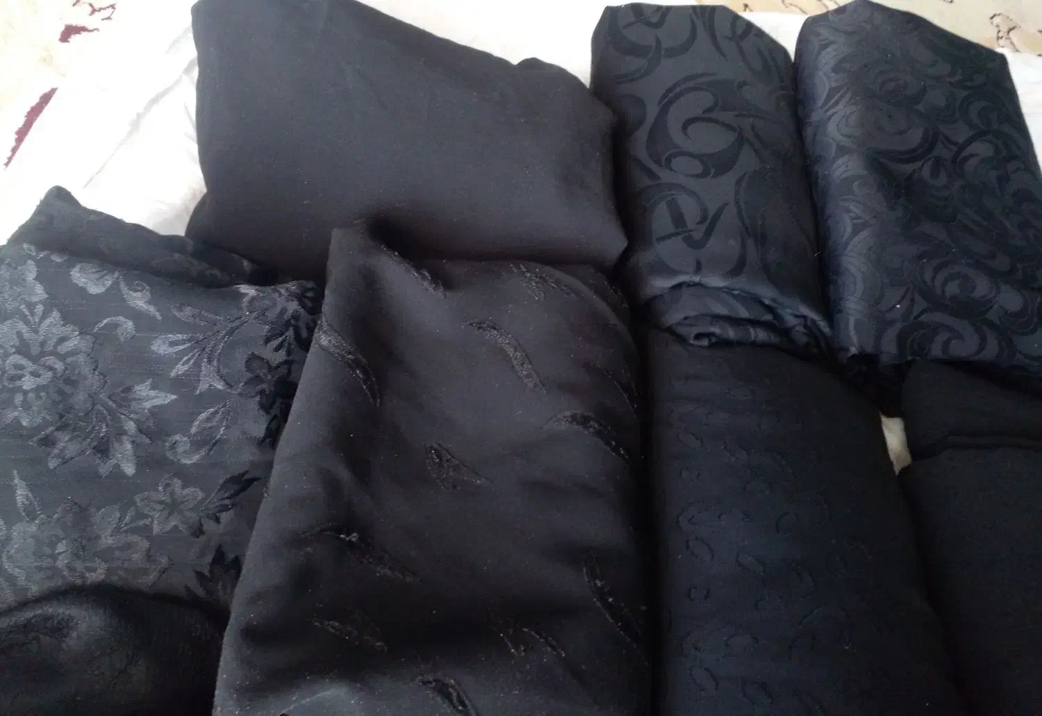 چادر مشکی|لباس|قائن, |دیوار