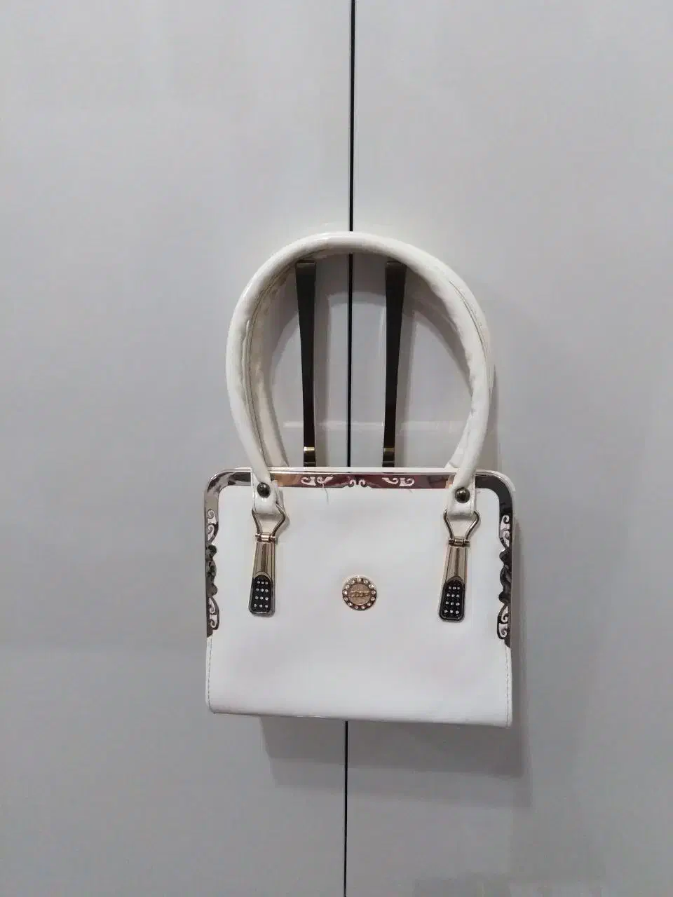 حراج انواع کیف|کیف، کفش، کمربند|بروجن, |دیوار