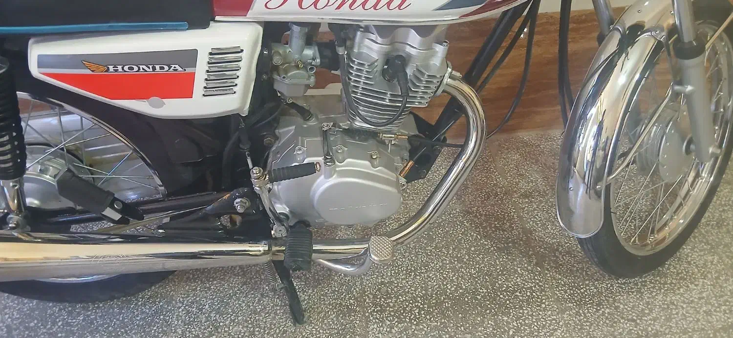 موتور سیکلت ۱۲۵ درحد مدل ۹۵|موتورسیکلت|اصفهان, محمودآباد|دیوار