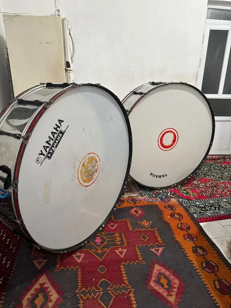 طبل|درام و پرکاشن|حویق, |دیوار