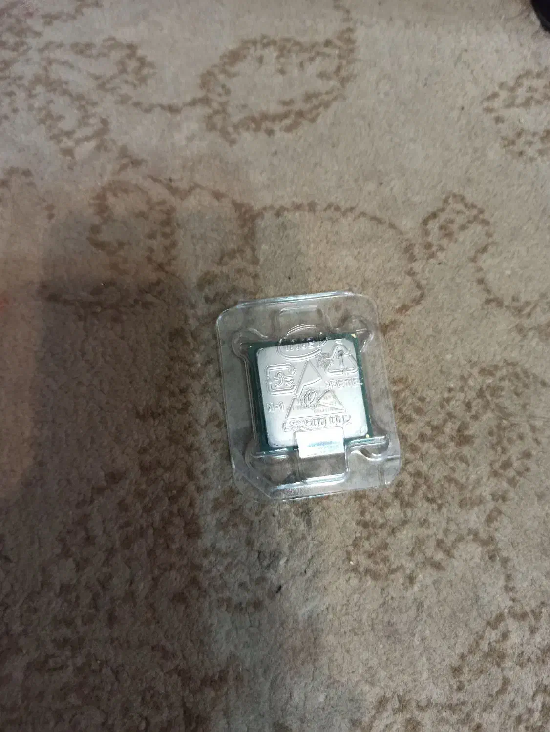 یک عدد cpu|قطعات و لوازم جانبی رایانه|کرمان, |دیوار