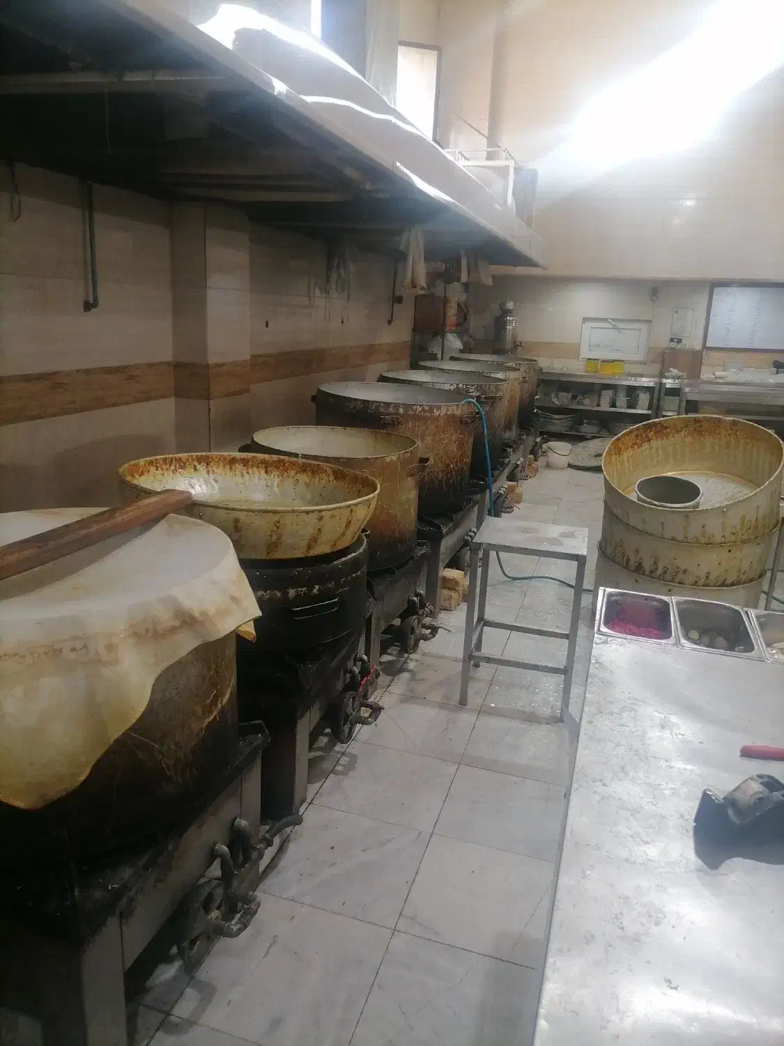 دعوت به همکاری|استخدام خدمات فروشگاه و رستوران|سلفچگان, |دیوار