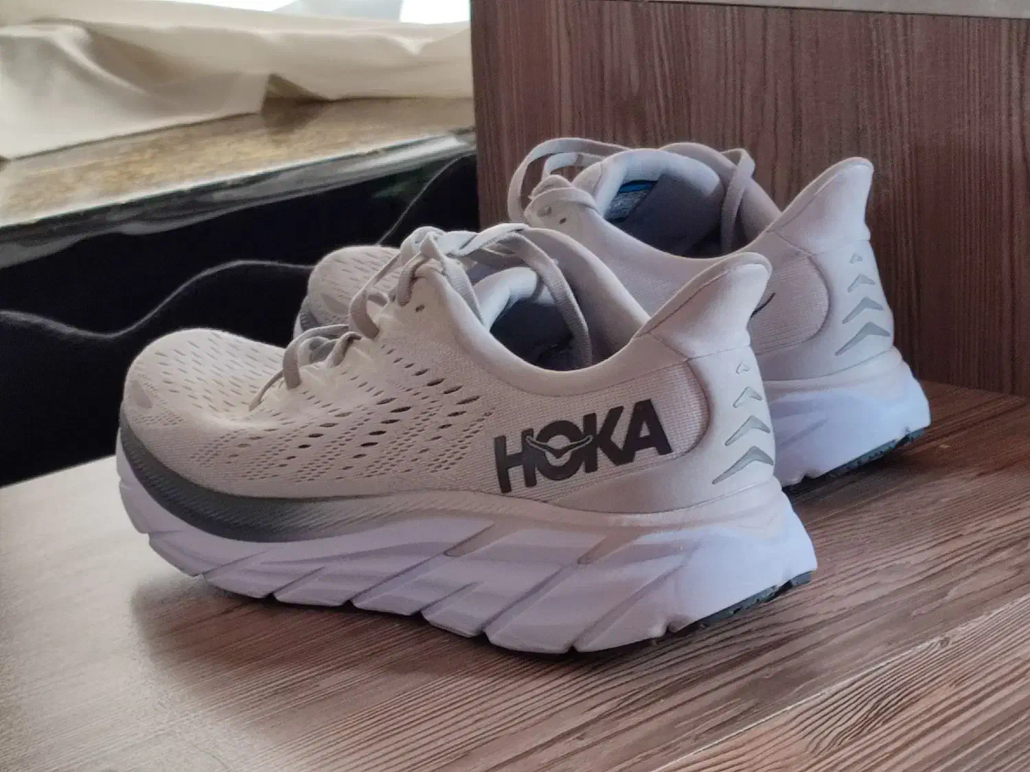 هوکا کلیفتون 8 سایز 44|کیف، کفش، کمربند|تهران, جوادیه|دیوار