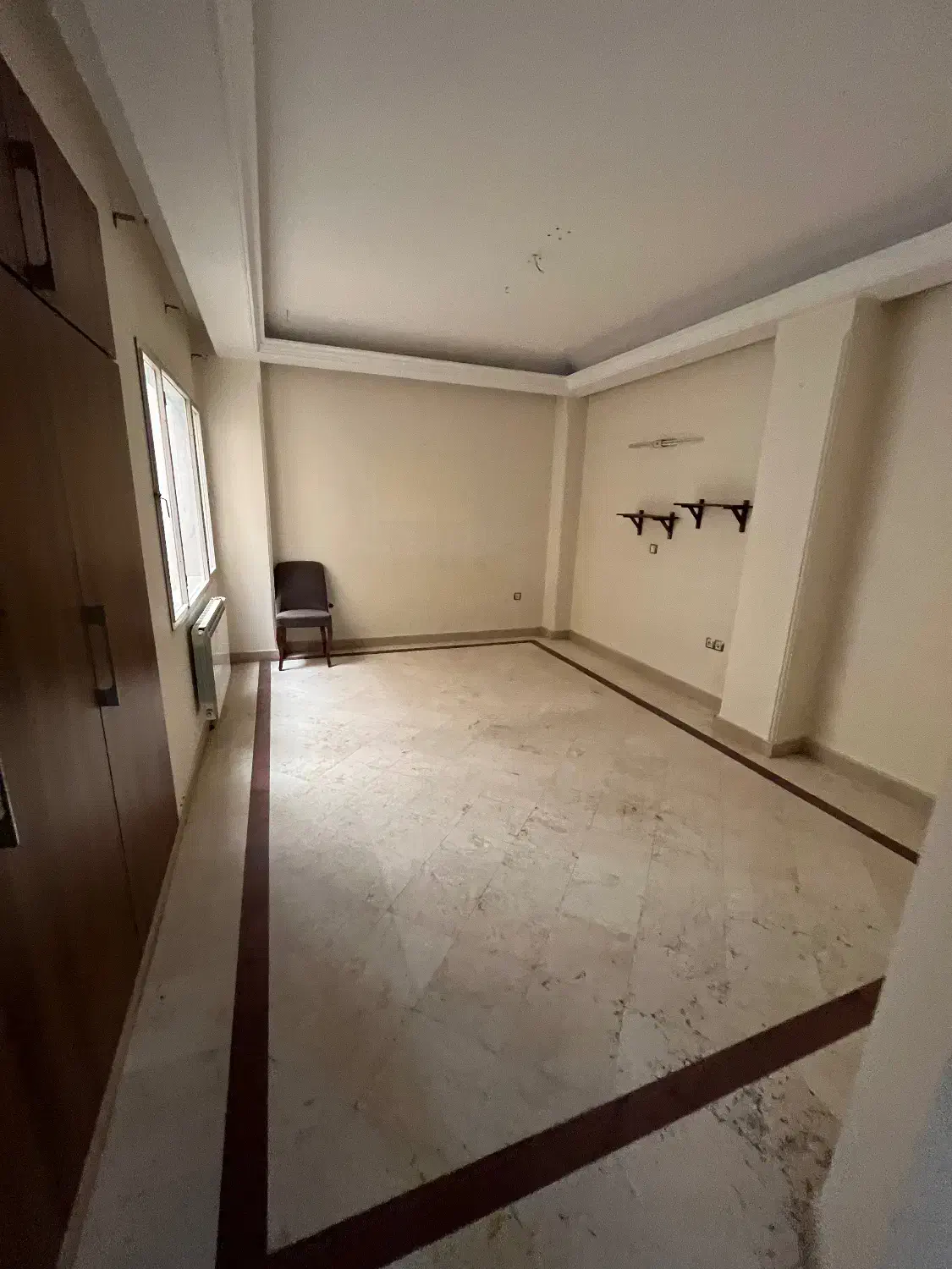 ۲۱۵متر زعفرانیه*دید تهران*خوش نقشه*تراس چیدمان