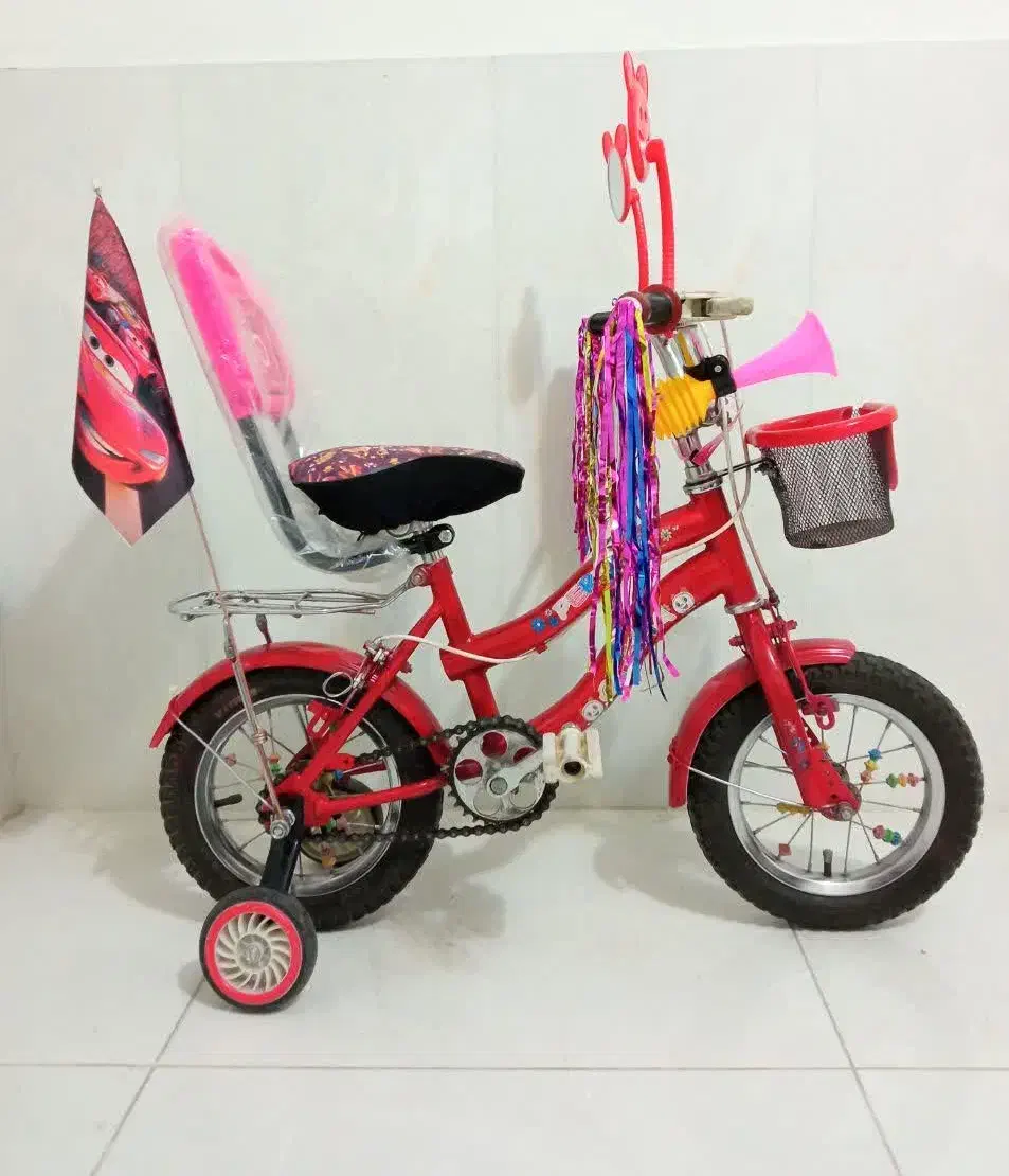 دوچرخه ی ۱۲ مناسب برای سن ۲ تا ۵ سال|دوچرخه، اسکیت، اسکوتر|بروجن, |دیوار