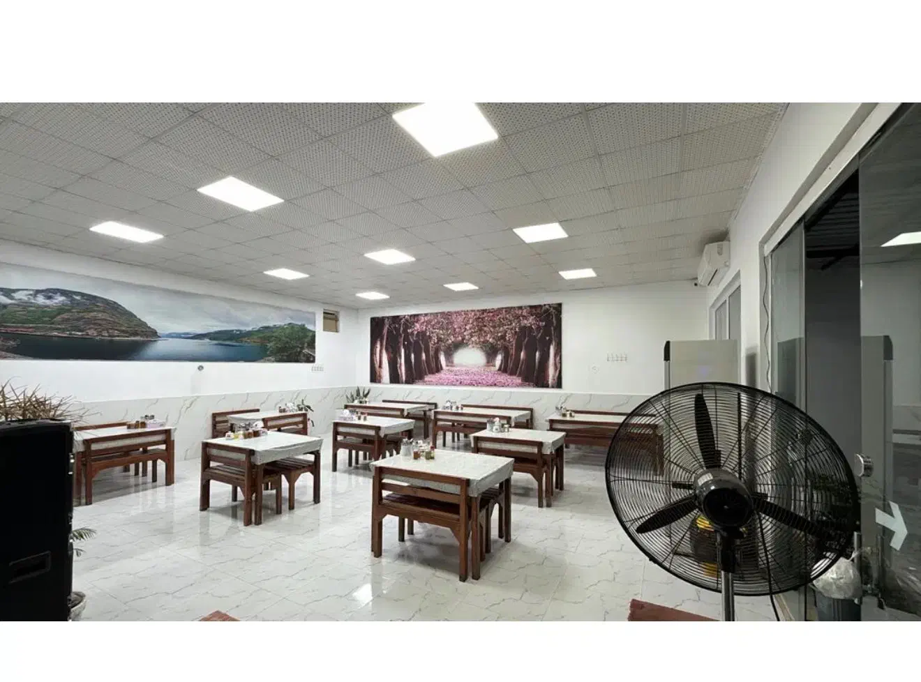 به بک کارگر خوب نیازمندم|استخدام خدمات فروشگاه و رستوران|نوشهر, |دیوار