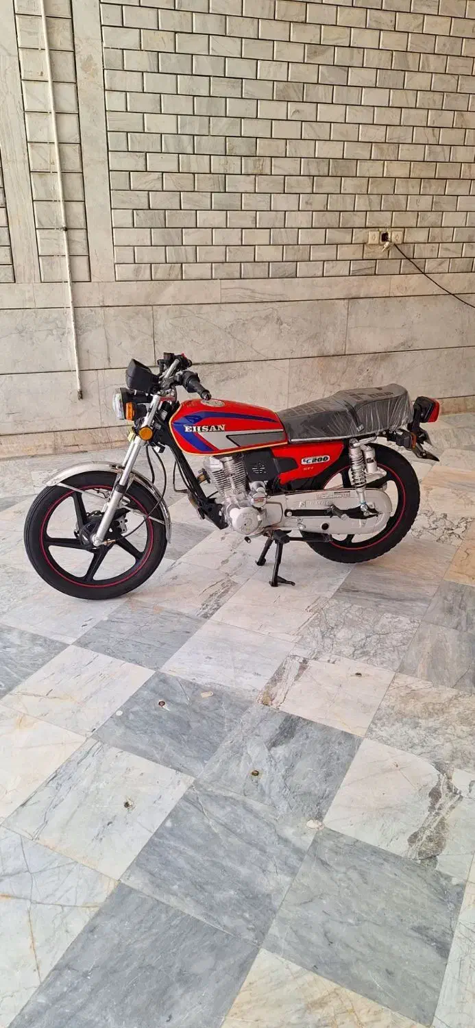 موتور احسان۲۰۰مدل۴۰۱ درحد|موتورسیکلت|اصفهان, عمان سامانی|دیوار