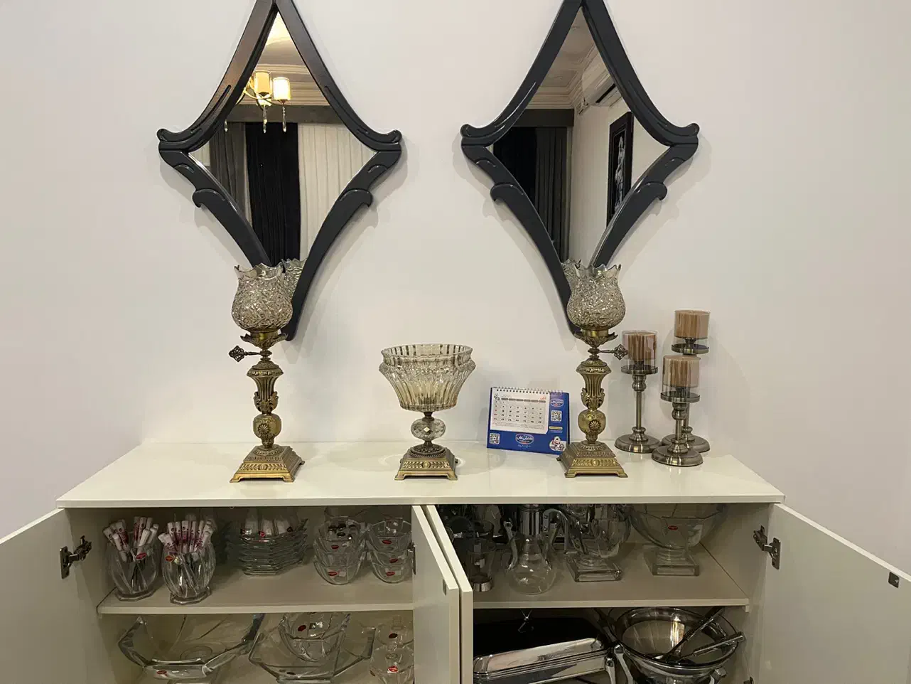 آینه کنسول|بوفه، ویترین، کنسول|قم, پردیسان|دیوار