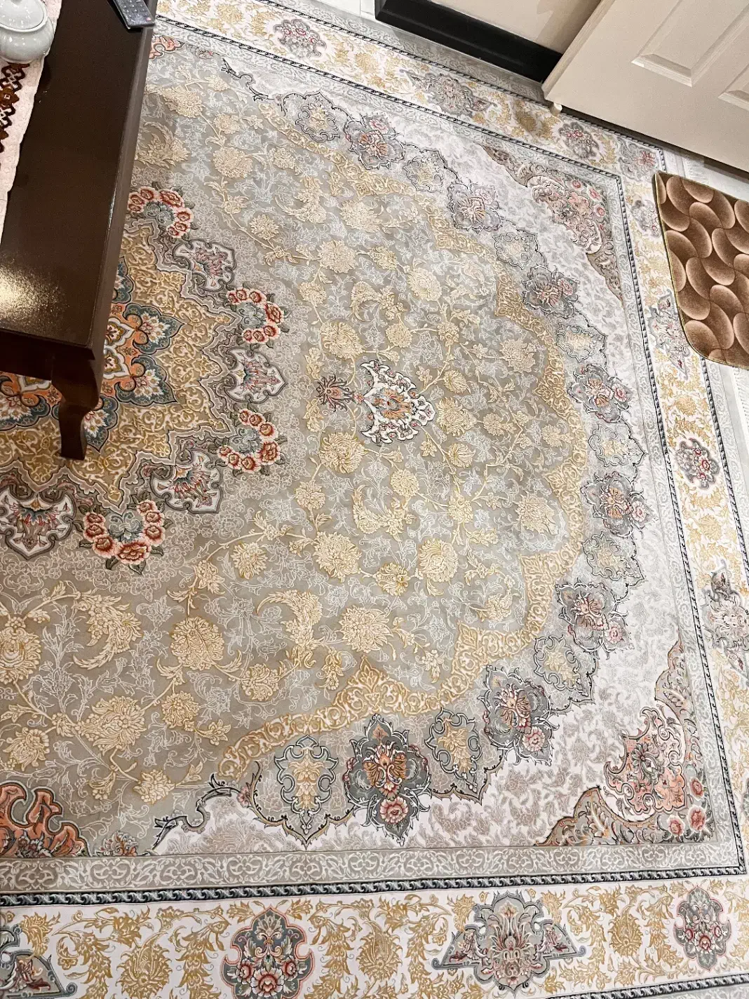 یک جفت فرش ۹ متری|فرش|ری, منصوریه منگل|دیوار