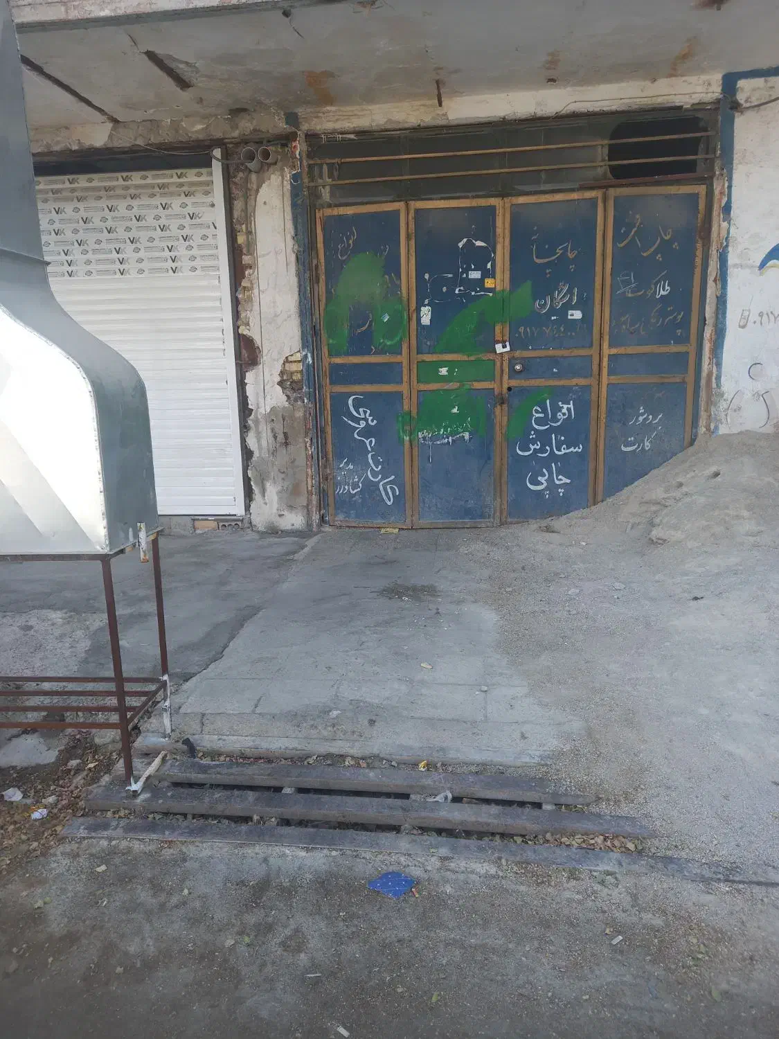 اجاره مغازه ۱۰۰ متری|اجارهٔ مغازه و غرفه|دهدشت, |دیوار