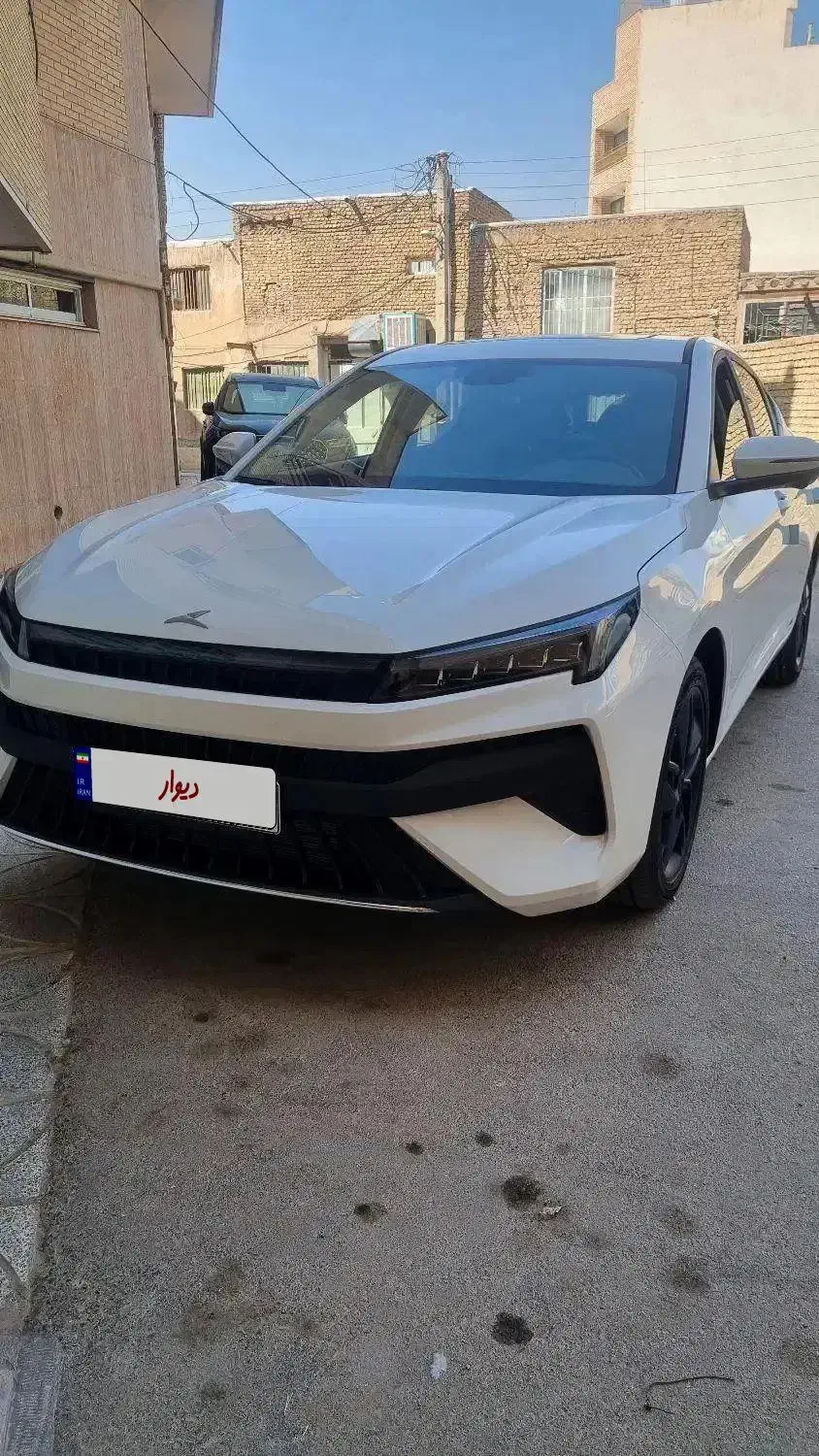 Kmc j7 1404 سفید صفر|خودرو سواری و وانت|اصفهان, بهاران|دیوار