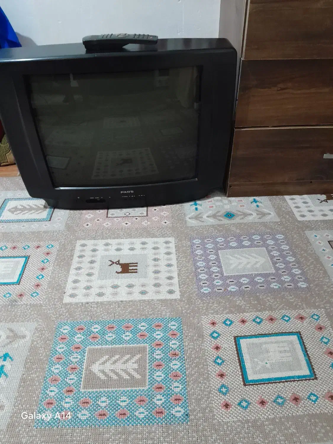 تلوزیون  پارس  سالم|تلویزیون و پروژکتور|رشت, فلسطین|دیوار