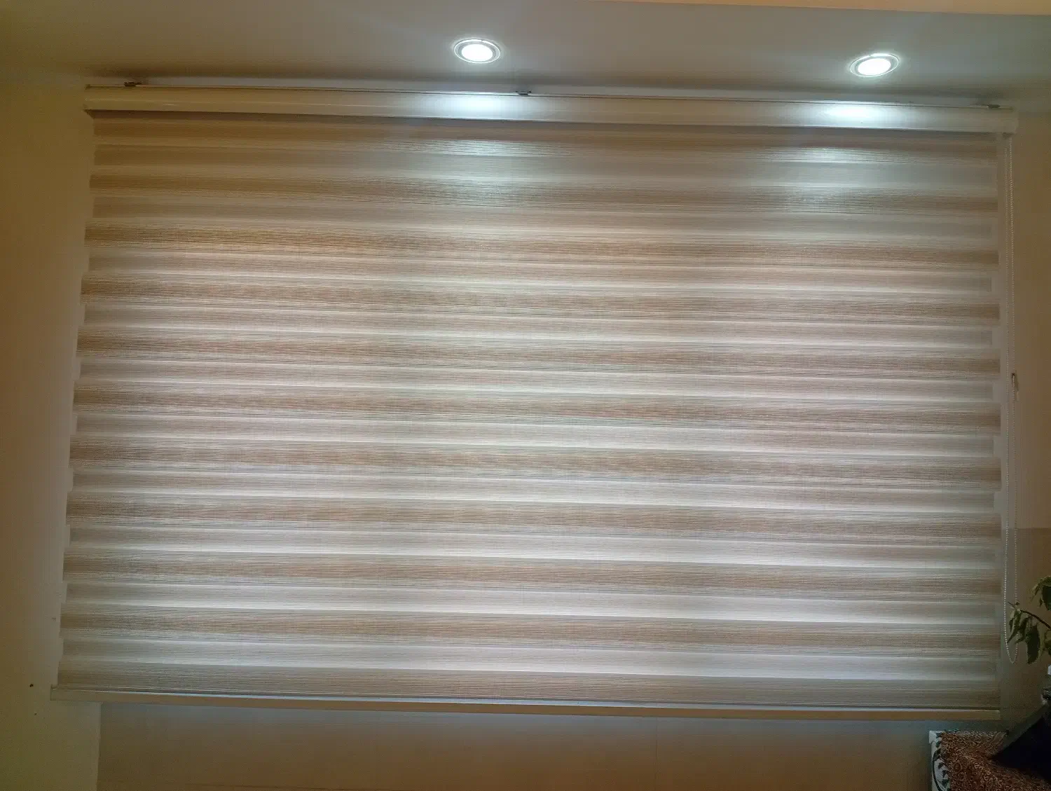 پرده زبرا|پرده، رانر، رومیزی|لاهیجان, شیشه گران|دیوار