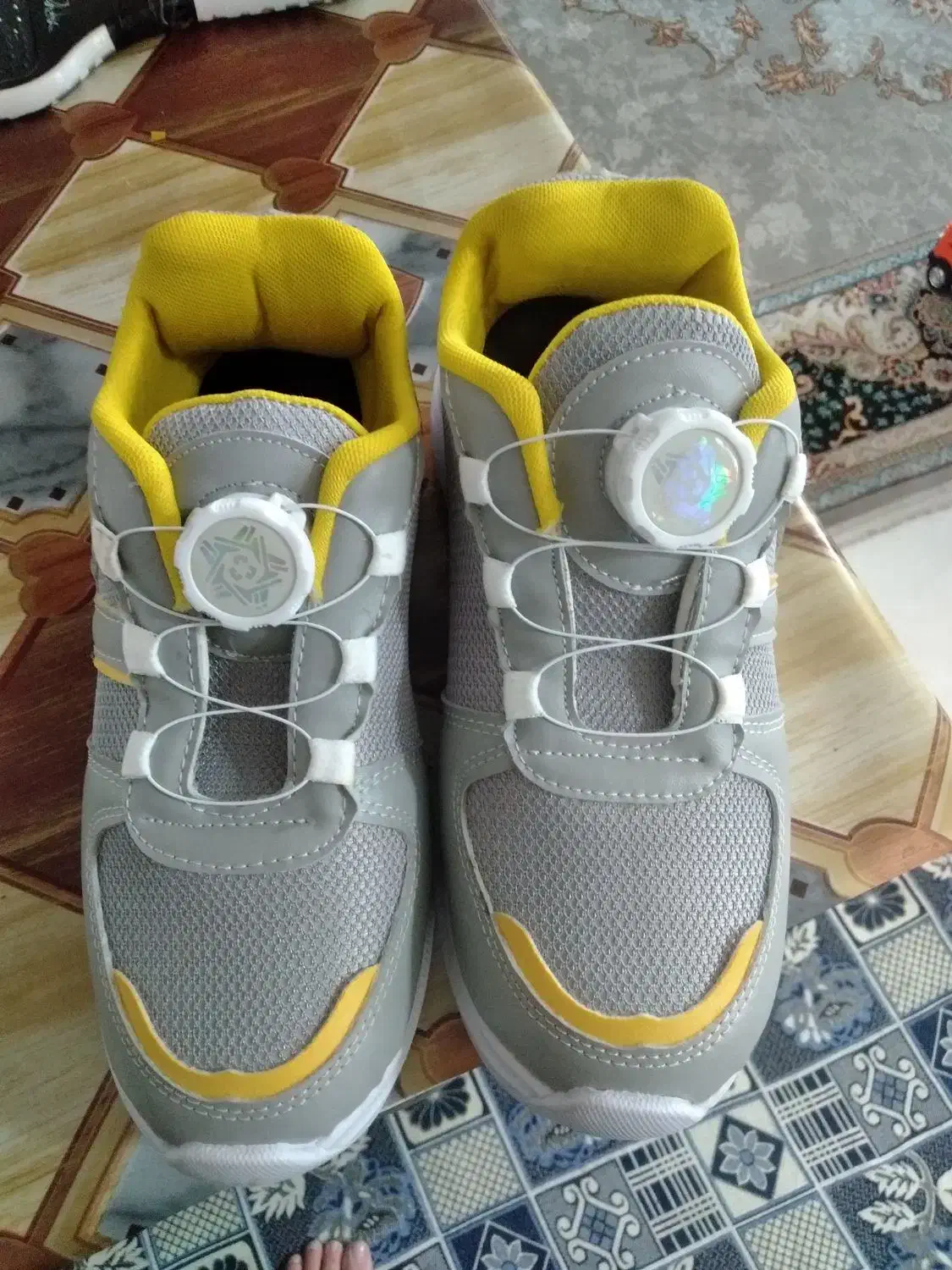 کتونی اسپرت|کیف، کفش، کمربند|قیدار, |دیوار