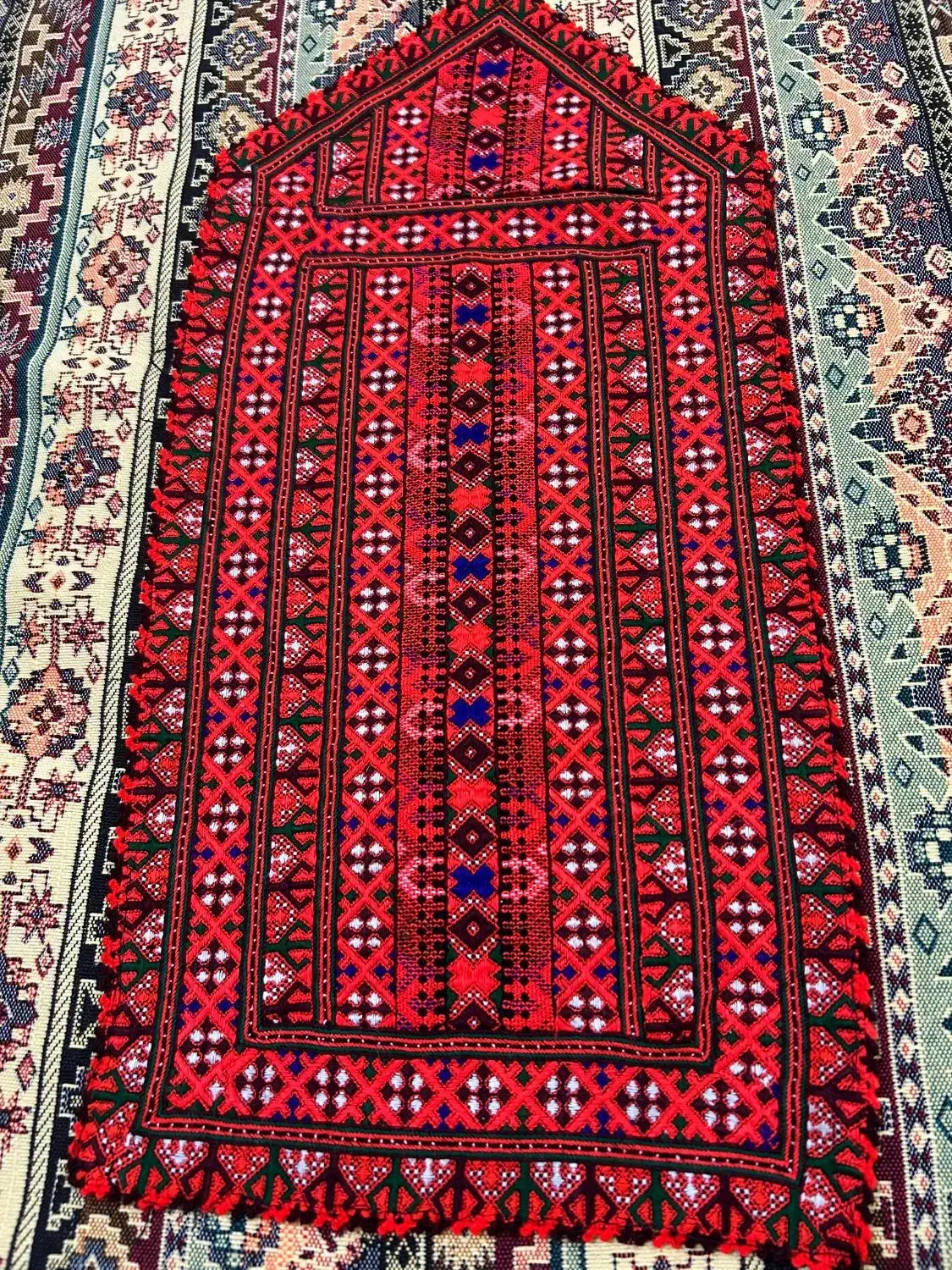 زیح دوخت تمیز|لباس|ایرانشهر, |دیوار