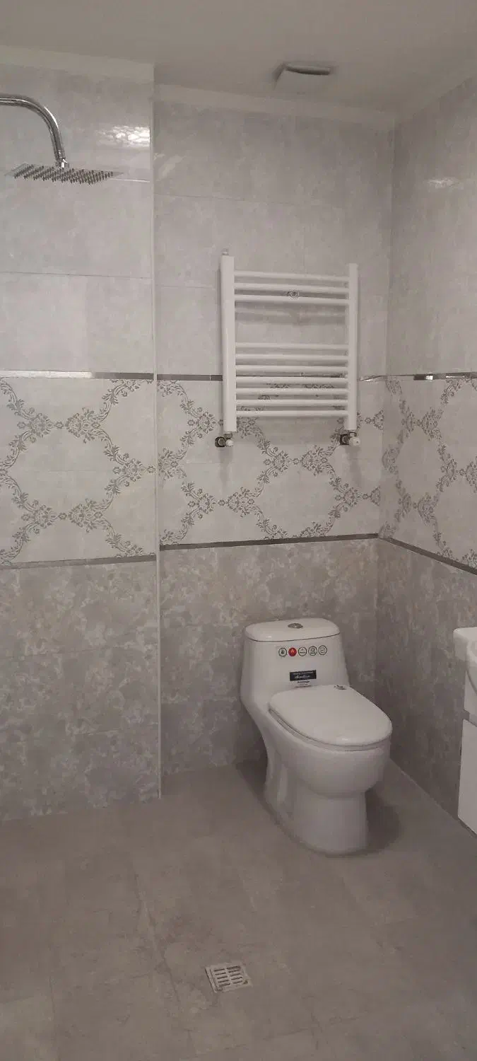 120متر سه خواب فول امکانات (( خوش نقشه ))