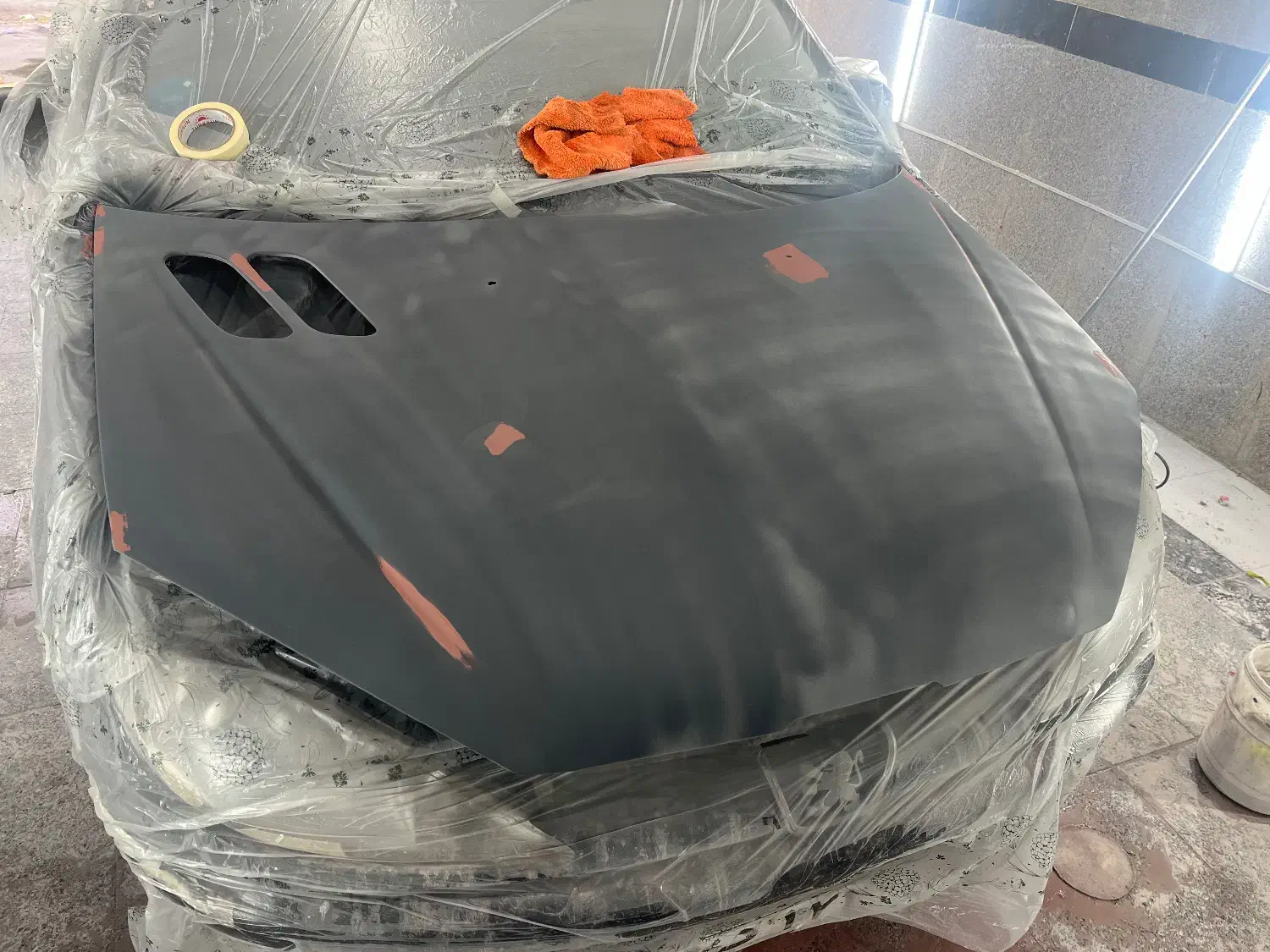 لیسه گیری و احیای رنگ خودرو و شفاف سازی چراغ|خدمات موتور و ماشین|خرم‌آباد, |دیوار