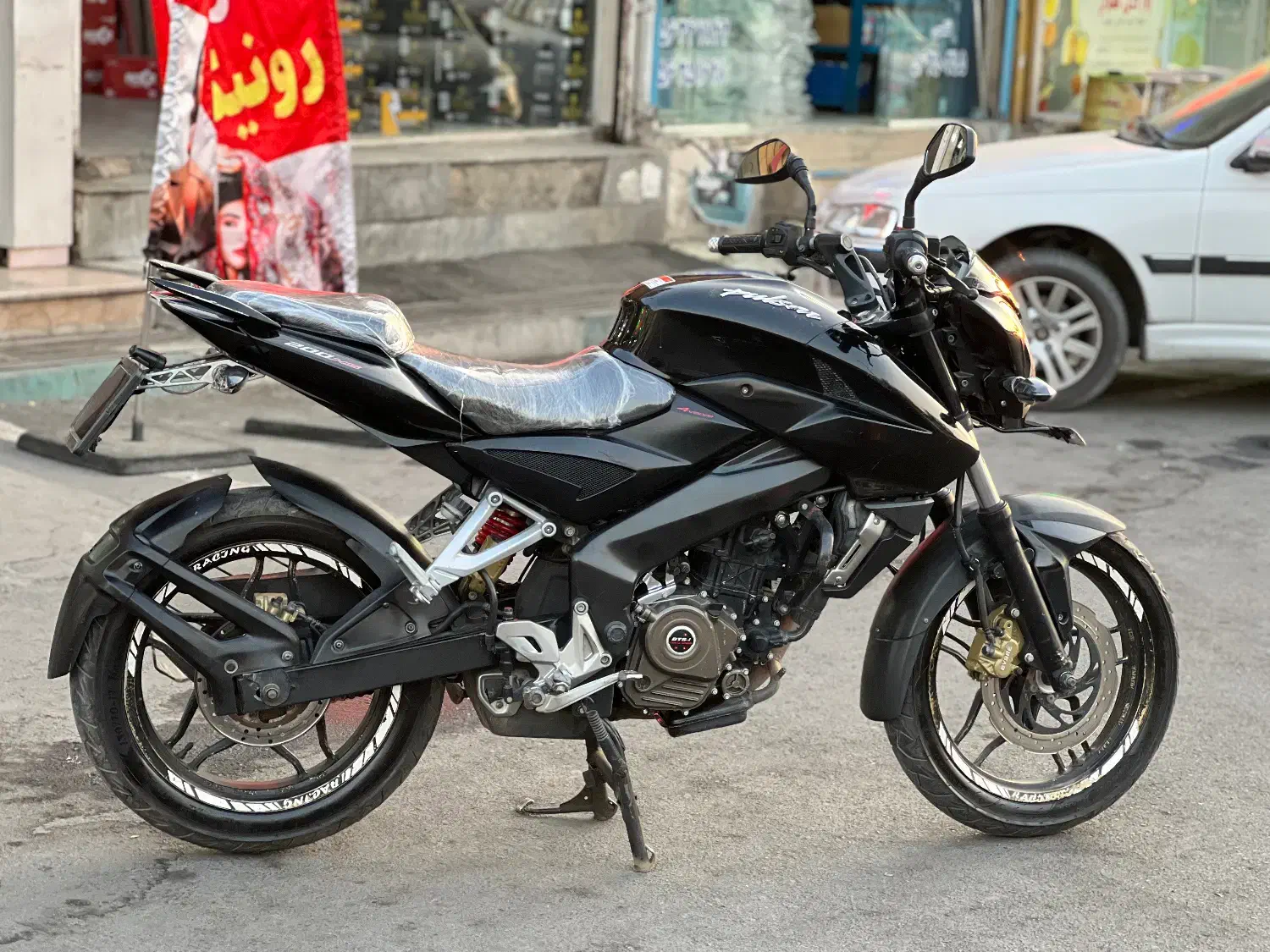 Ns200|موتورسیکلت|اسلام‌شهر, زرافشان|دیوار