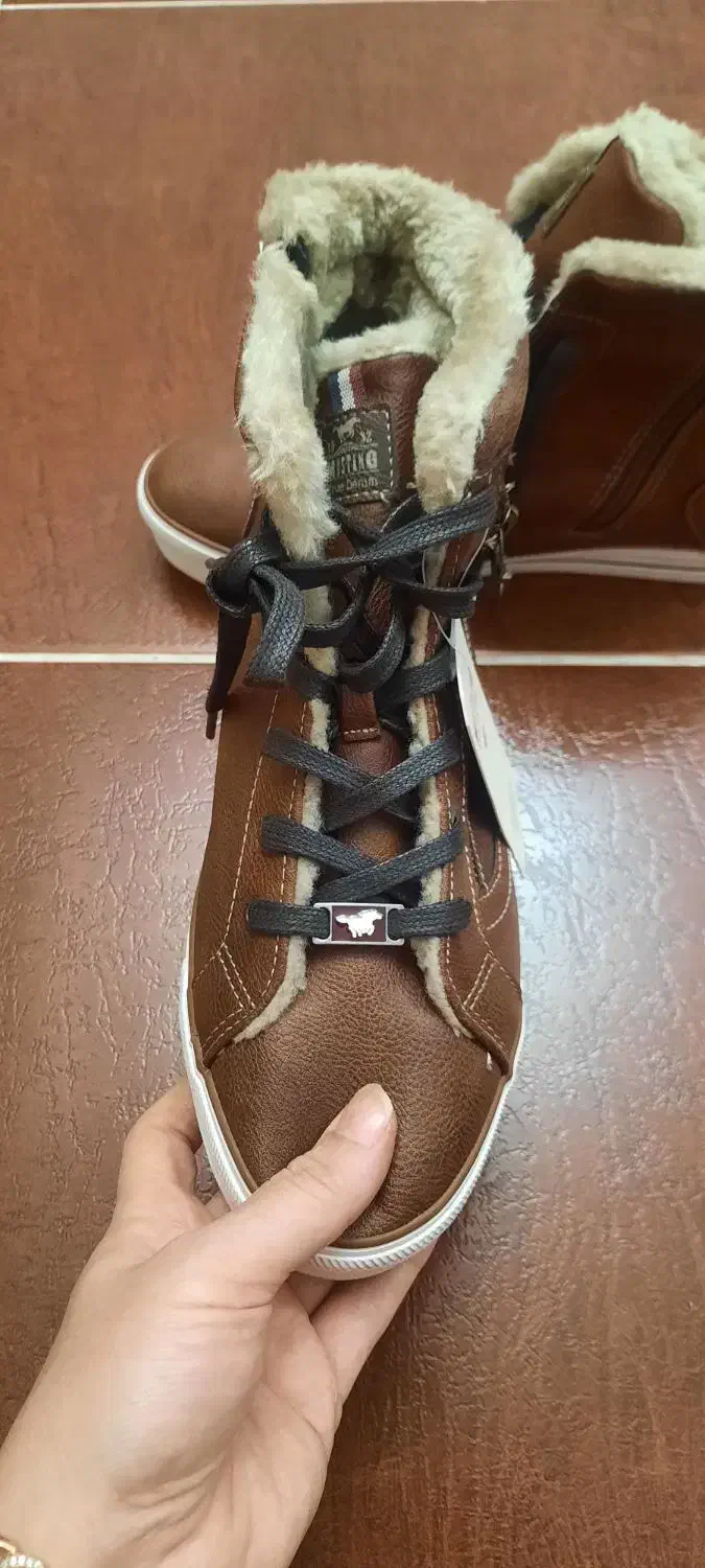 نیم بوت مارک از اروپا واسم اومده|کیف، کفش، کمربند|مهاباد (آذربایجان غربی), |دیوار