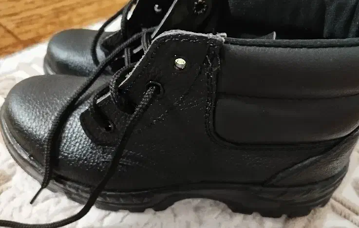 کفش کارنو فقط سایز40موجوده|کیف، کفش، کمربند|شیروان (خراسان), |دیوار