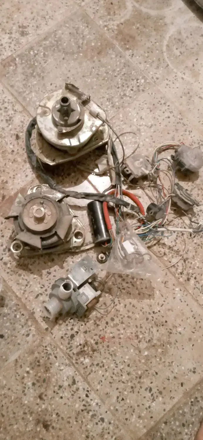 موتور ماشین لباس شویی باخشک کن و کلیه وسایل|ماشین لباسشویی و خشککن لباس|شهرکرد, |دیوار