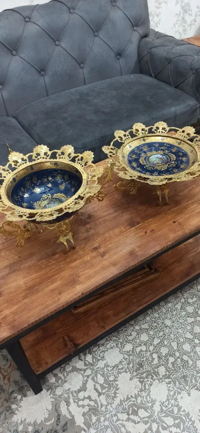 ظروف برنجی لیلی مجنون چینی سورمه ای|کلکسیون اشیاء عتیقه|مشهد, خین عرب|دیوار